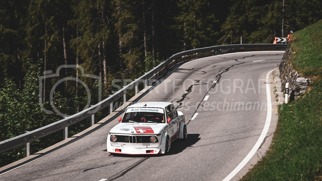 19. Arosa ClassicCar 2023 - 2. September 2023 | 19. Arosa ClassicCar 2023
Arosa, Schweiz
Thalmann Hanspeter aus Baar mit der Startnummer 250 in einem BMW 2002 tii, Jahrgang 1972, in der Klasse Classic Trophy.
@arosaclassiccar, @arosa.official, #arosaclassiccar, #arosa, #76curves, #classiccar
Bild: Sportfotografie Markus Aeschimann | www.markus-aeschimann.ch - Realisiert mit Pictrs.com