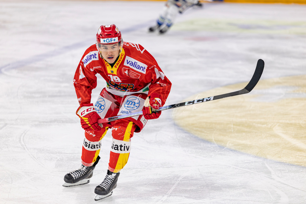 EHCB vs GCK _1-908293120 | Sportbilder, Sportfotograf, Hochzeits- und Eventfotografin, Flugshows, Portraits und Tiershooting, Aviation, Downhill, Nationalleague, Swissleague, International