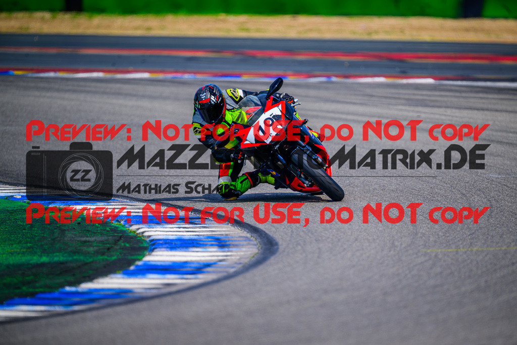 MaZZes_Fotomatrix_20250609_6007705_0952-3 | INST