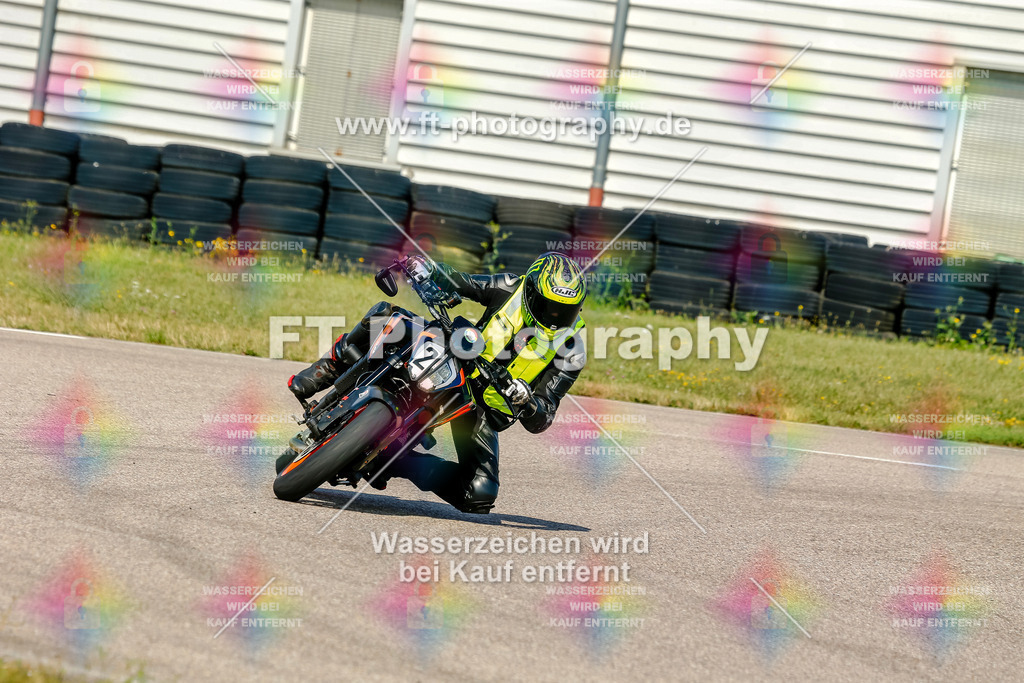 Chambley Juli-0397 | Hier findet Ihr Bilder von Touristenfahrten auf der Nürburgring Nordschleife oder von anderen Veranstaltungen die ich besucht habe. Viel Spass beim Durch Schauen 