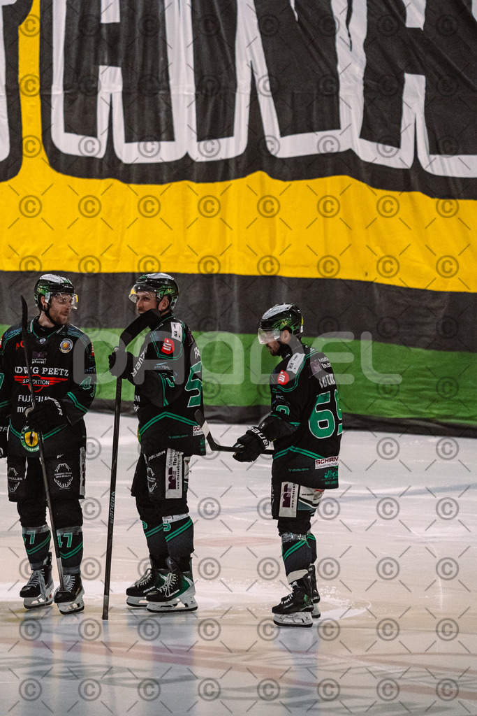 Alligators_vs_Memmingen_09_01_2026-26 | Höchstadt Alligators Fotogalerie: Eishockey-Action aus Franken. Professionelle Spielfotos, Portraits & Stadionbilder zum Download. Jetzt entdecken! - Realisiert mit Pictrs.com