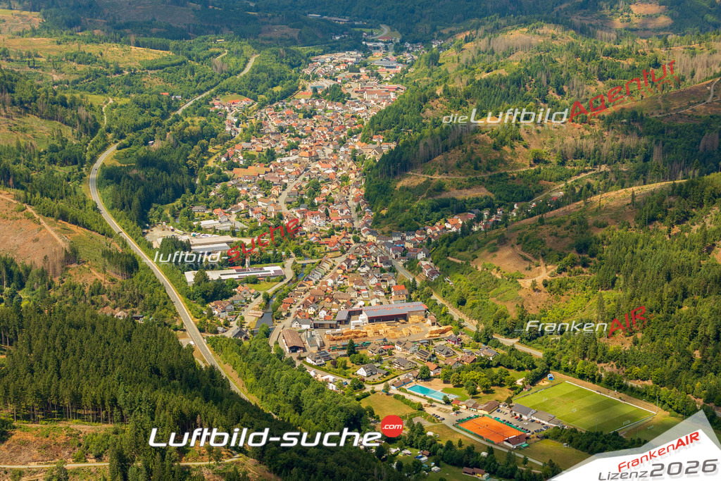 Luftaufnahme von  Wallenfels - Die Luftaufnahme wurde 2025 vom UL-Flugzeug heraus erstellt ( keine Drohne ) - Hochauflösende Luftaufnahme - für professionelle Ausdrucke geeignet. Die Geschenkidee !Mit Lizenz und Bildrechte bestellbar