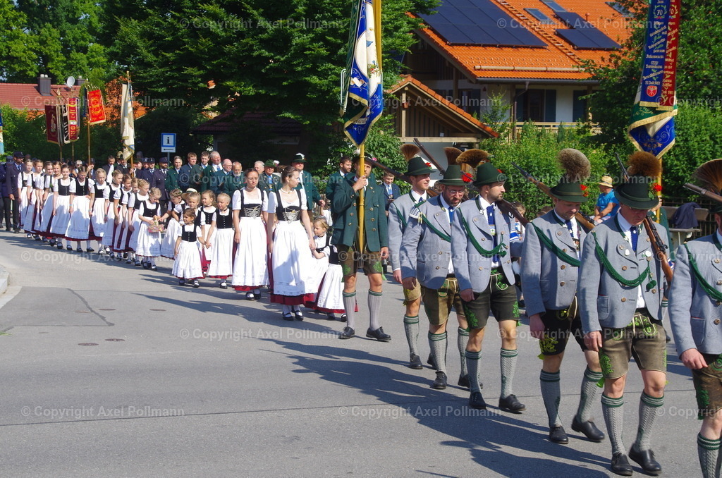 IMGP3154 | fotografiert von Axel PollmannLeonhardi Wallfahrt Benediktbeuern und Murnau, Fronleichnam, Fasching, Landschaft im Loisachtal und Benediktbeuern  - Realisiert mit Pictrs.com