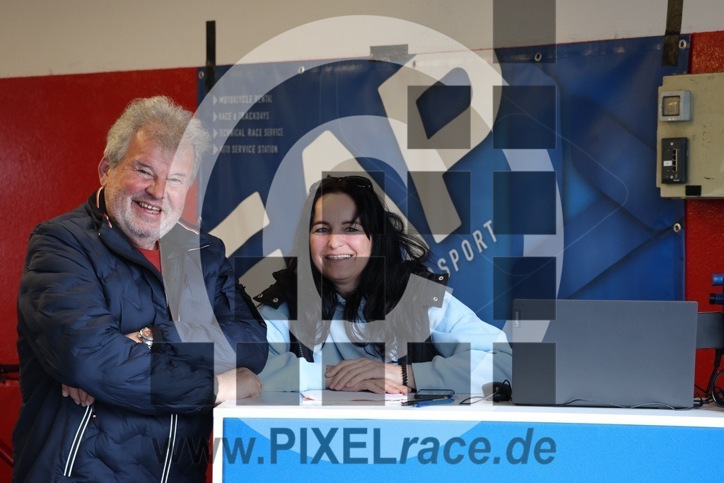 social-20260331_00029 | Schöne Erinnerungen an spannende Momente - das festzuhalten ist unser Job. PIXELrace.de ist seit 2003 auf den Rennstrecken Europas unterwegs um die Action draußen beim Fahren und die wunderbare Stimmung imm Fahrerlager für euch einzufangen.