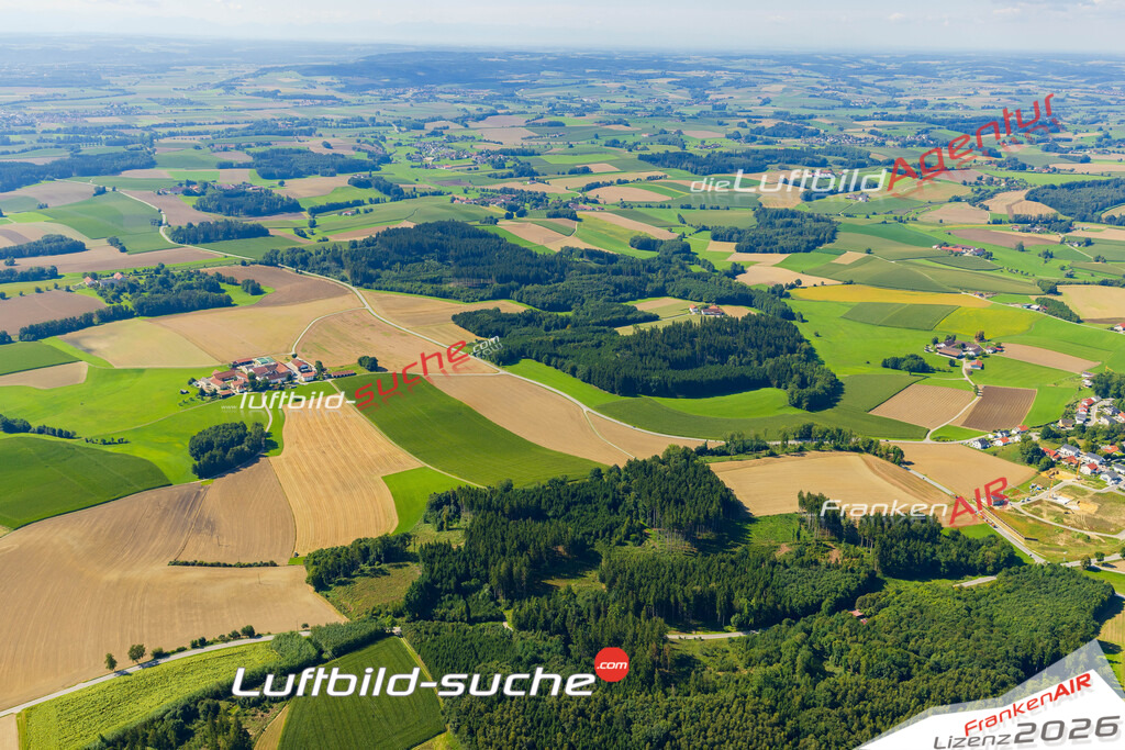 Schöne Luftaufnahme als Geschenk in Wolfhaming Oberbergkirchen - Die Luftbildaufnahme wurde 2025 vom UL-Flugzeug heraus erstellt ( keine Drohne ) - Hochauflösende Luftaufnahme -Nicht vergleichbar mit Google Maps oder Satelittenbilder- Die Geschenkidee !Mit Lizenz und Bildrechte bestellbar