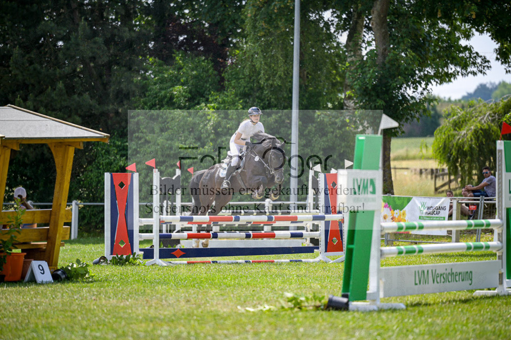 Reitturnier Voxtrup | Entdecke hochwertige Reitturnierfotos von Foto Oger. Professionell, emotional und authentisch – jetzt Lieblingsmomente im Shop bestellen.Deutschlandweite Turnierfotografie. - Realisiert mit Pictrs.com