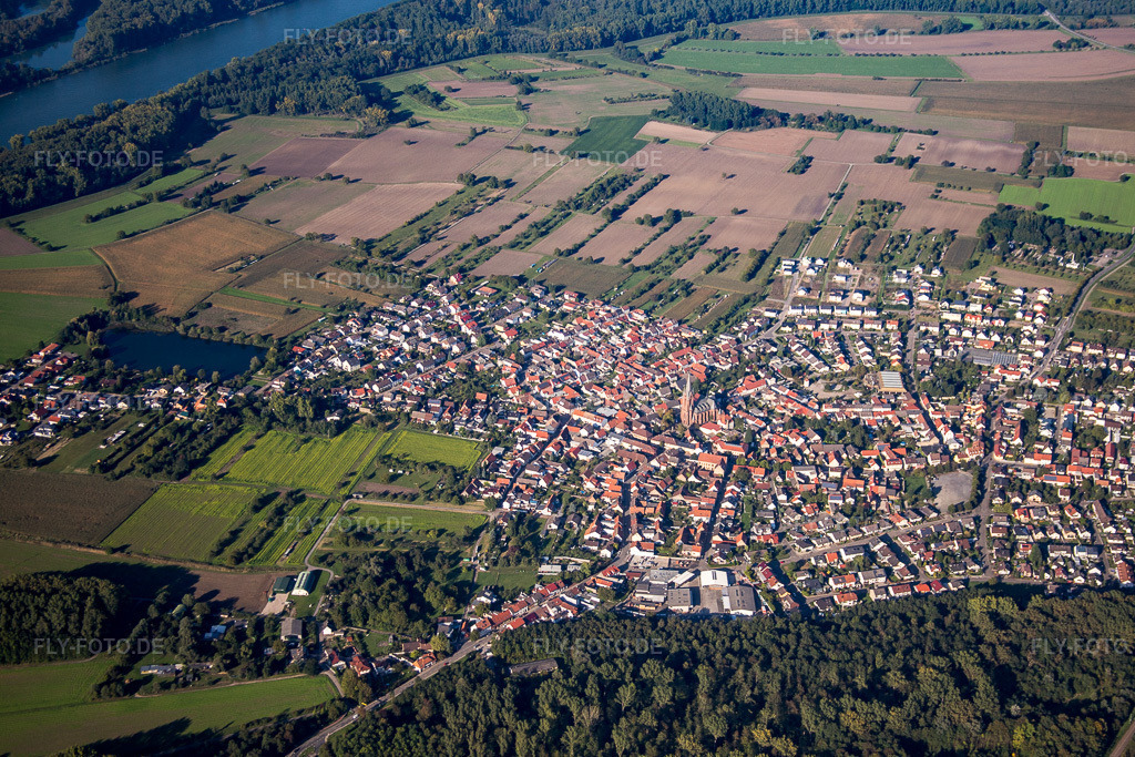 Luftbild: Ortsansicht im Ortsteil Rheinsheim in Philippsburg im Bundesland Baden-Württemberg in Deutschland. Foto: IMG_072881.jpg vom 23.09.2014 durch Werner Riehm/FLY-FOTO.de