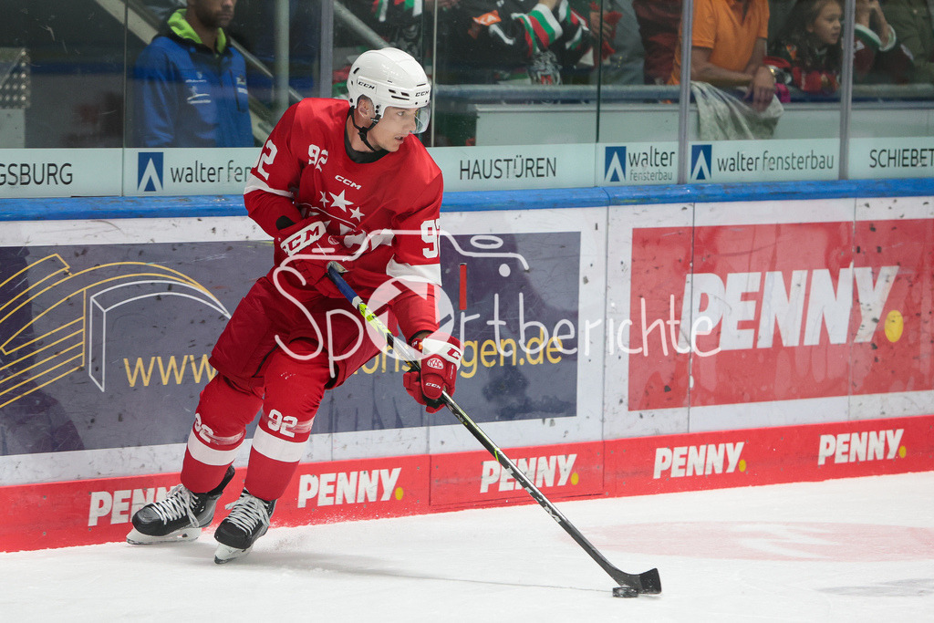 Augsburger Panther - Klagenfurter AC | Clemes UNTERWEGER (KAC #92) am Puck / Einzelfoto / Freisteller