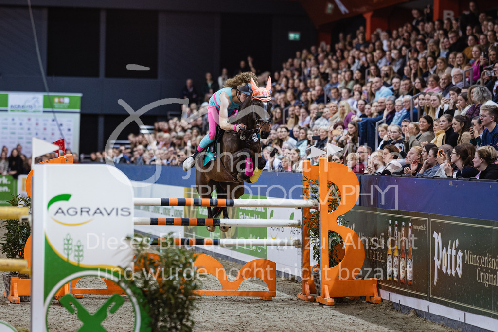 240113_Münster_Kostümspringen-382 | Deine schönsten Turniermomente als professionelle Fotos! Entdecke hochwertige Pferdesport-Fotografie im Online-Shop. Jetzt Fotos finden & bestellen!