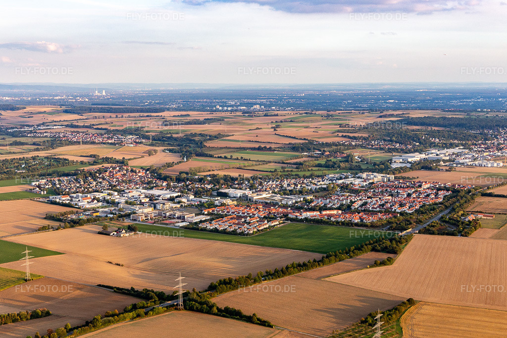 Luftbild: Ortsansicht aus Nordwesten im Ortsteil Dortelweil in Bad Vilbel im Bundesland Hessen in Deutschland. Foto: IMG_117741.jpg vom 10.09.2019 durch Werner Riehm/FLY-FOTO.de