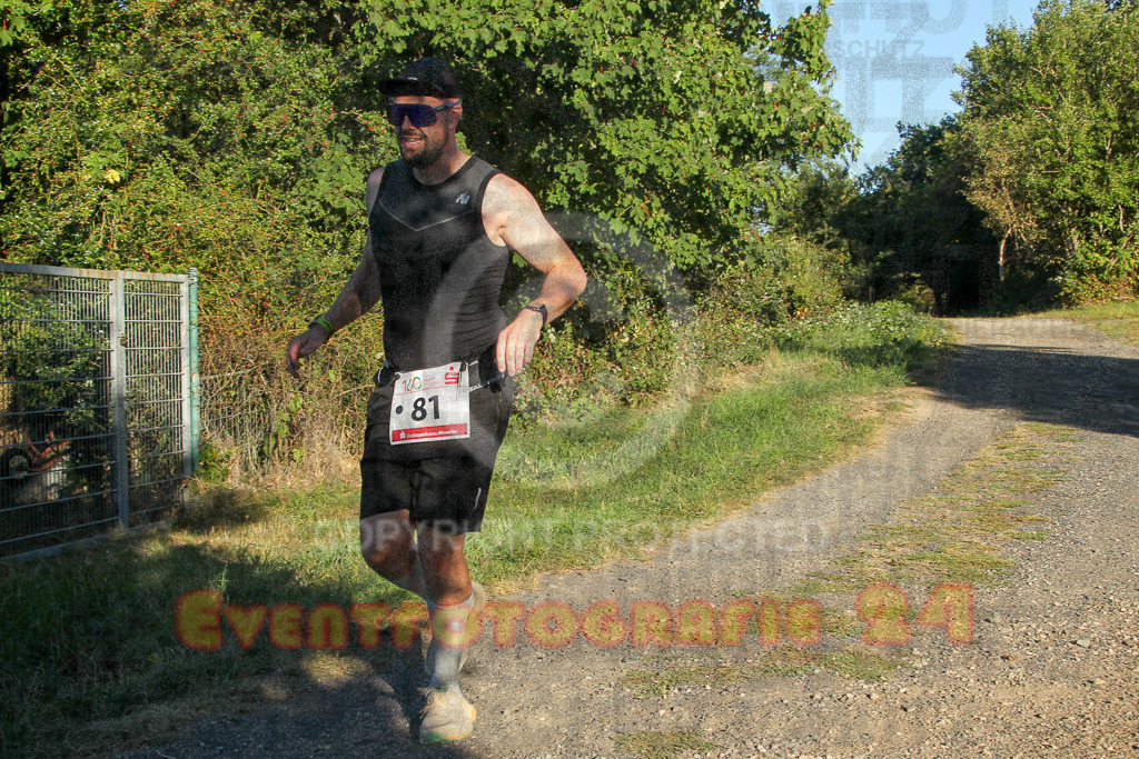 250830_1823_EV4_4842 | Sportfotografie im Rhein-Sieg Kreis, Köln, Bonn, NRW, Rheinland Pfalz, Hessen, etc. Unser Tätigkeitsfeld umfasst den Laufsport vom Volkslauf über den Marathon, Duathlon, Triathon bis zum Ultralauf wie Kölnpfad Ultra oder Schindertrail.