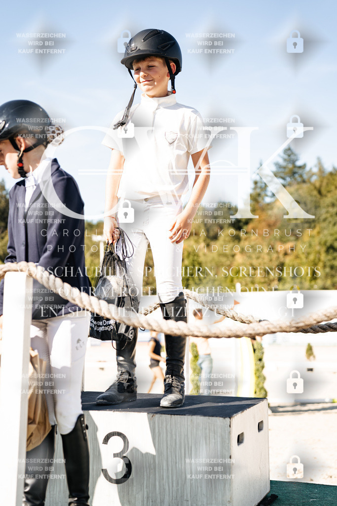 CK705010 | Turnierfotografie Pferdefotografie Trier Rheinland-Pfalz Pferdesport Reitsport Tierfotografie Sportfotografie Pferdevideo Pferdevideografie Equestrianvideography equestrianphotography  - Realisiert mit Pictrs.com