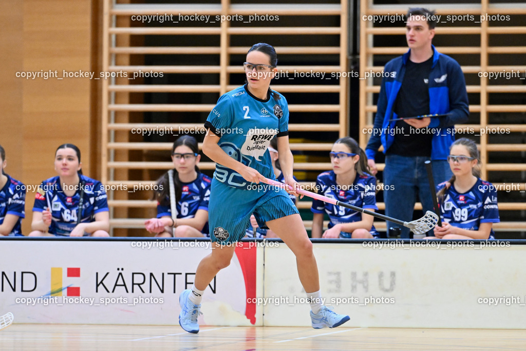 VSV Unihockey Damen vs. FCB München | #2 Merle Grimpen FCB München, Headcoach VSV Unihockey Karl Dorfer, VSV Unihockey Damen vs. FCB München, VSV Unihockey Damen vs. FCB München am 24.01.2026 in Villach (Ballspielhalle St. Martin), Austria, (Photo by Bernd Stefan)