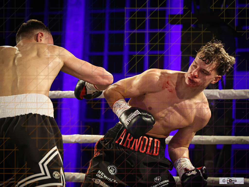 Domenik Arnold erster WM KAmpf 02 2026 tomafocus TB00136 | professionelle Sport- und Eventfotografie von Tomafocus – dynamische Bilder, emotionale Momente und hochwertige Aufnahmen für jeden Anlass. - Realisiert mit Pictrs.com