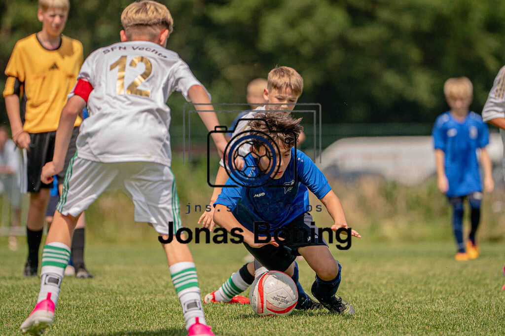 Fußball I E-Junioren I Saison 2025-2026 I OM-Cup Lüsche I Sonntag  I 23840 | jns.sportfotos - Realisiert mit Pictrs.com