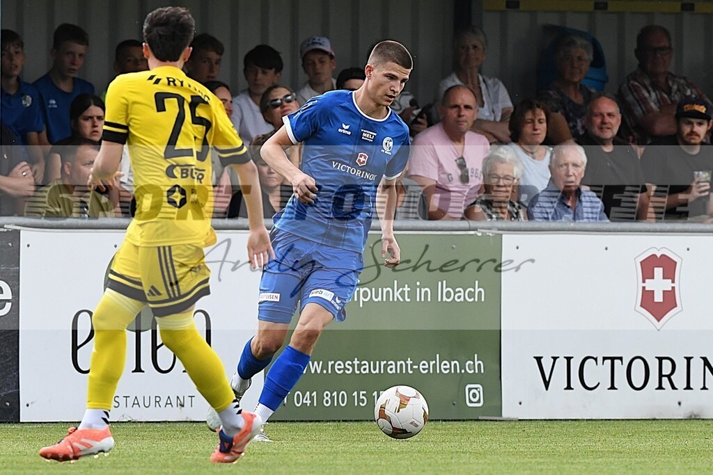aaaD5S_5257 | Kaufen Sie Sportbilder im Onlineshop von Andy Scherrer Sportfotografie. Faszinierende Bilder von Sportevents aus der ganzen Schweiz. Fussball, Frauenfussball, Unihockey, Handball, Schwingen und weiteren Sportarten. - Realisiert mit Pictrs.com
