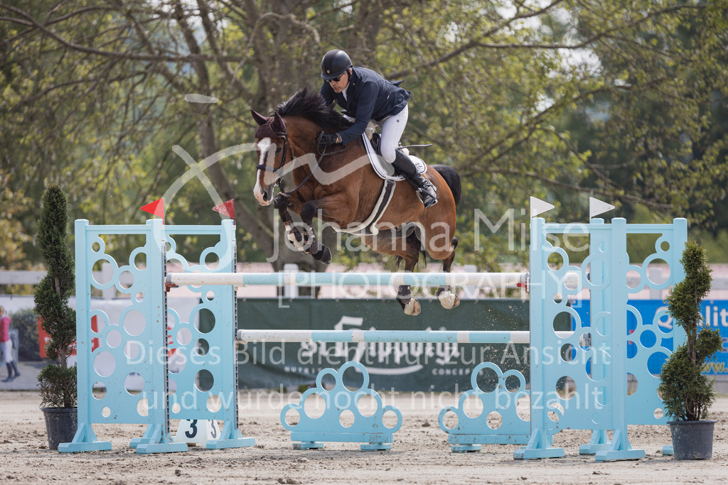 230521_MayDays_FinaleAmateurTour-823 | Deine schönsten Turniermomente als professionelle Fotos! Entdecke hochwertige Pferdesport-Fotografie im Online-Shop. Jetzt Fotos finden & bestellen!