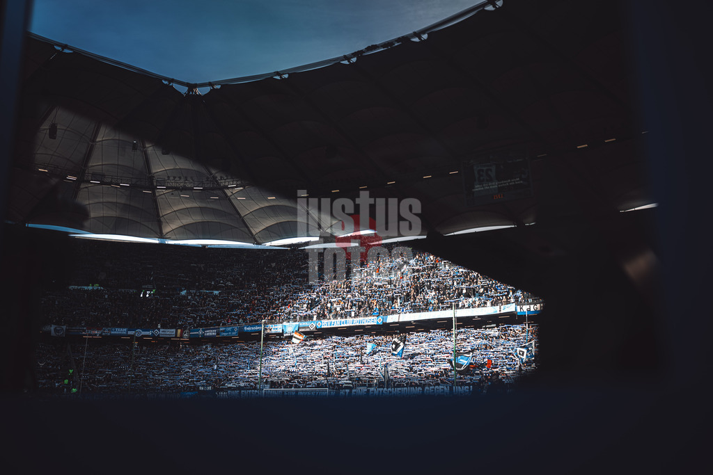 Fußball | Männer | Saison 2023/2024 | 2. Fußball-Bundesliga | 19. Spieltag | Hamburger SV vs. Karlsruher SC | 28.01.2024 | Die Nordkurve im Volksparkstadion