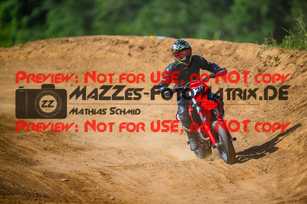 MaZZes_FotoMatrix_220528_5696 | Fotograf Mathias Schmid
Sportfotograf,
Eventfotograf,
Hochzeitsfotograf,
Portraitfotograf