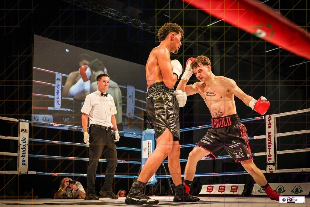 BoB 2026 Arnold vs. Faiz-30 | professionelle Sport- und Eventfotografie von Tomafocus – dynamische Bilder, emotionale Momente und hochwertige Aufnahmen für jeden Anlass. - Realisiert mit Pictrs.com