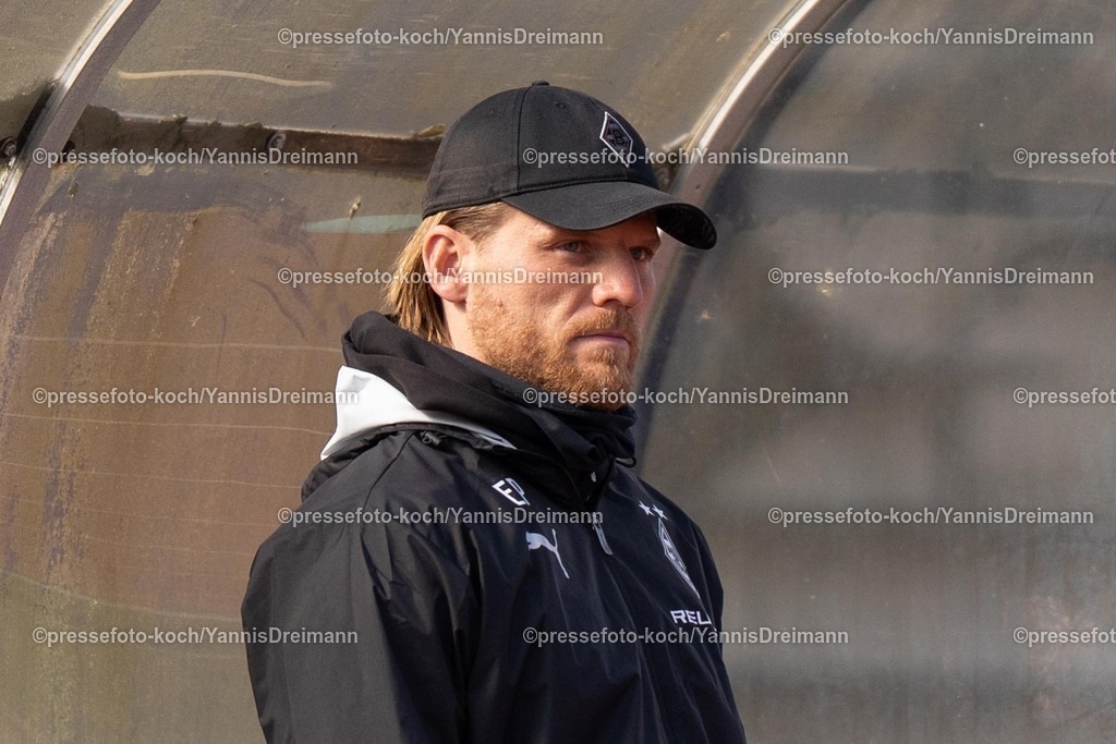 xYDR15032501003 | 15.03.2025, xydrx, Fußball, Borussia Mönchengladbach II (U23) - 1.FC Bocholt, Regionalliga West, Grenzlandstadion: Eugen Polanski (Trainer Borussia Moenchengladbach II)