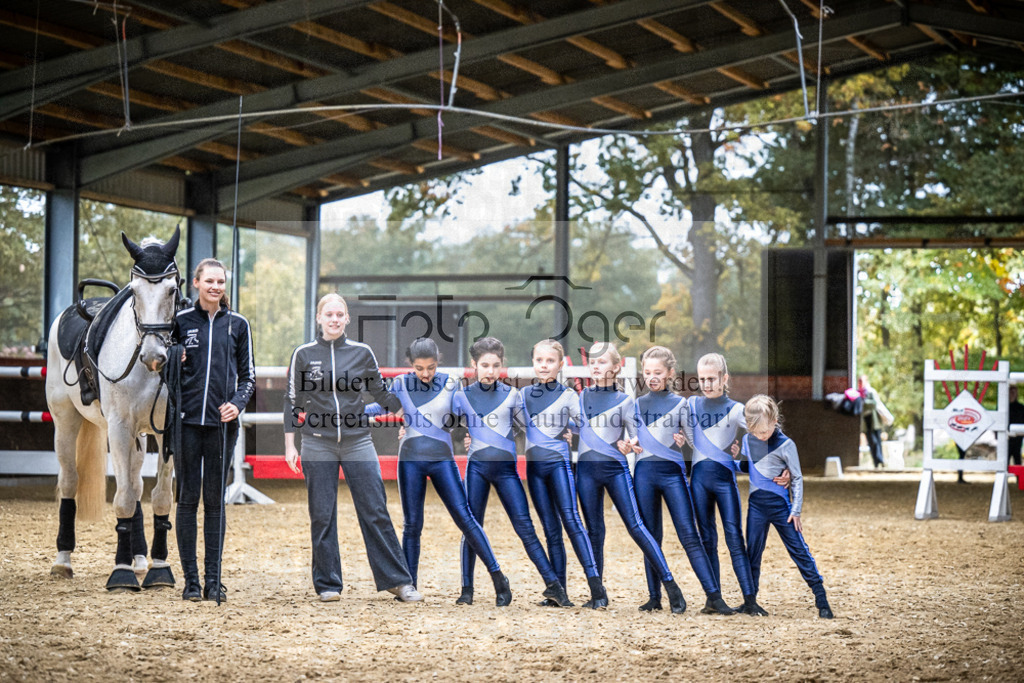 DOS_0036 | Entdecke hochwertige Reitturnierfotos von Foto Oger. Professionell, emotional und authentisch – jetzt Lieblingsmomente im Shop bestellen.Deutschlandweite Turnierfotografie. - Realisiert mit Pictrs.com