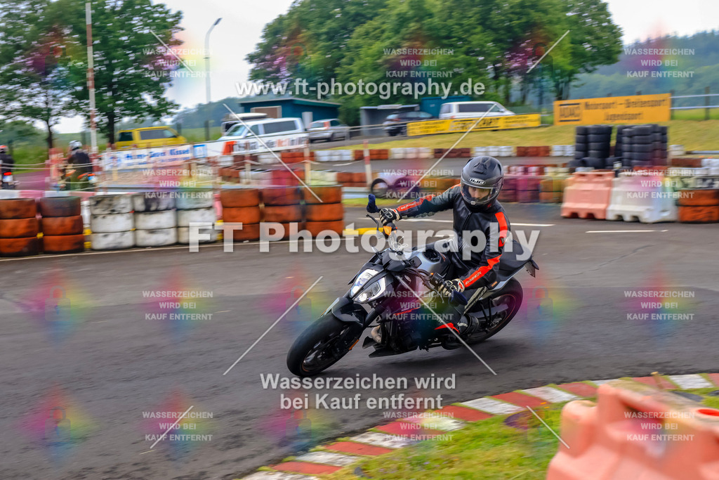 OBK-5319 | Hier findet Ihr Bilder von Touristenfahrten auf der Nürburgring Nordschleife oder von anderen Veranstaltungen die ich besucht habe. Viel Spass beim Durch Schauen 