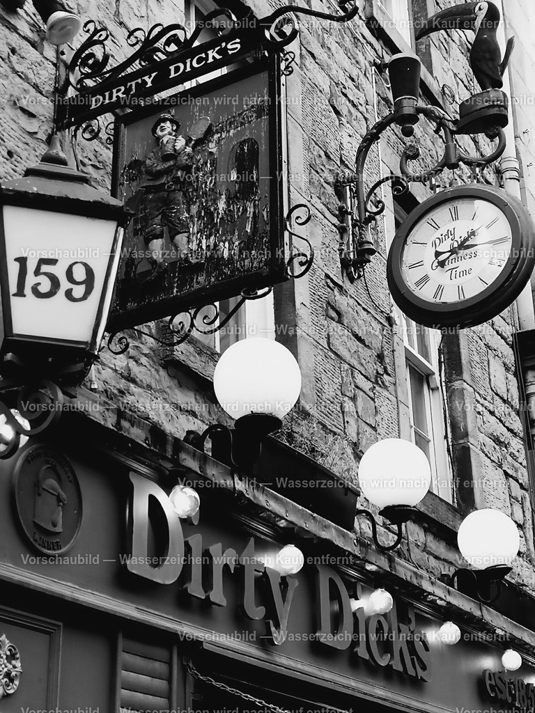 edinburgh-dirty_dick-pub | online Fotogalerie mit schwarz-weiß Fotografien und Shop für zeitlose  Poster und Leinwände in stilvollem schwarz weiß  - Realisiert mit Pictrs.com