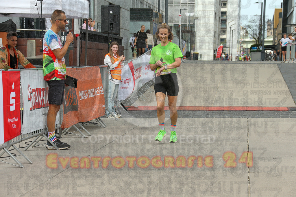 250920_1320_EX1_4107 | Sportfotografie im Rhein-Sieg Kreis, Köln, Bonn, NRW, Rheinland Pfalz, Hessen, etc. Unser Tätigkeitsfeld umfasst den Laufsport vom Volkslauf über den Marathon, Duathlon, Triathon bis zum Ultralauf wie Kölnpfad Ultra oder Schindertrail.