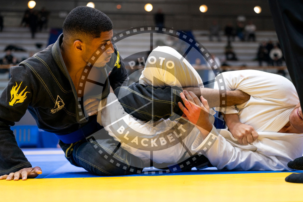 20240121PBB7553 | Fighters compete during the second day of the IBJJF European Championship in Paris, France, on January 21, 2024.