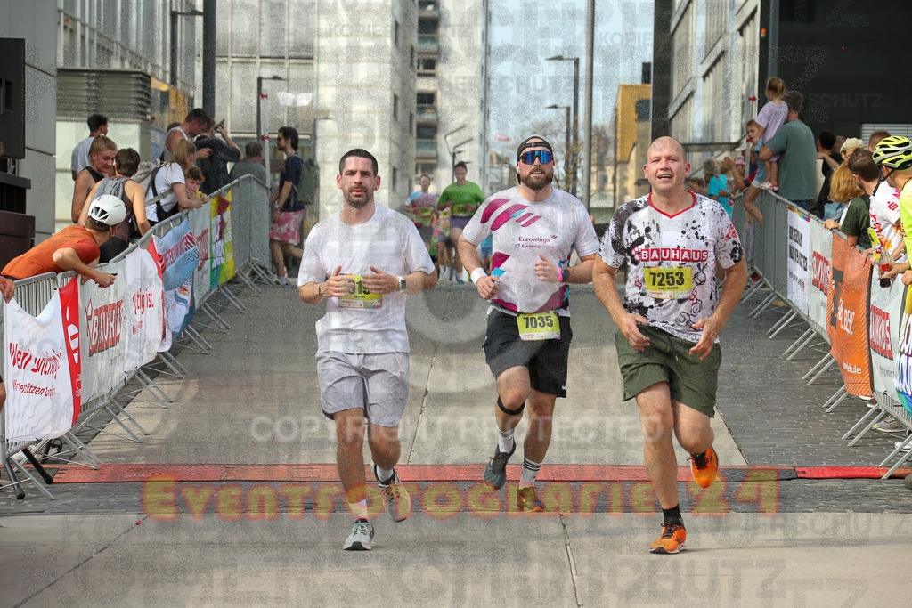 250920_1527_EX1_9544 | Sportfotografie im Rhein-Sieg Kreis, Köln, Bonn, NRW, Rheinland Pfalz, Hessen, etc. Unser Tätigkeitsfeld umfasst den Laufsport vom Volkslauf über den Marathon, Duathlon, Triathon bis zum Ultralauf wie Kölnpfad Ultra oder Schindertrail.
