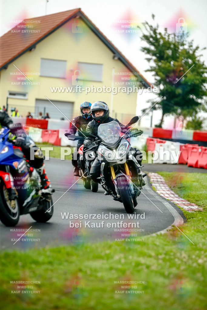 VBK-3779 | Hier findet Ihr Bilder von Touristenfahrten auf der Nürburgring Nordschleife oder von anderen Veranstaltungen die ich besucht habe. Viel Spass beim Durch Schauen 