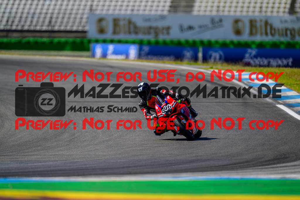 MaZZes_FotoMatrix_240615_6007705_4298 | ROT