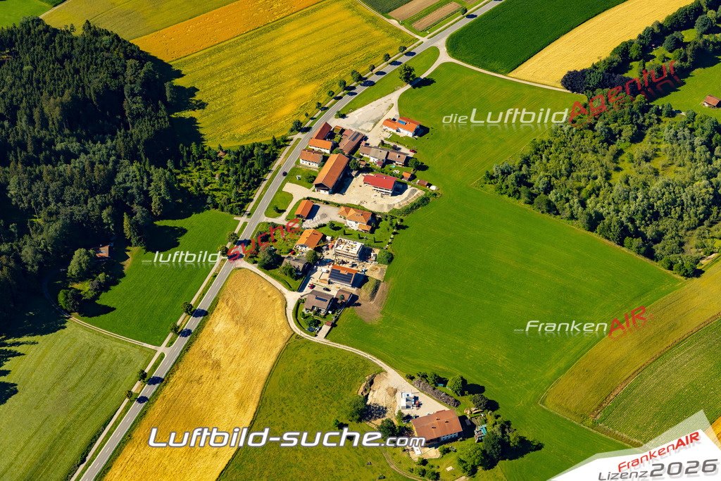 Aktuelles Luftbild von Sondermoning Nußdorf - Die Luftaufnahme wurde 2022 mittels UL-Flugzeug erstellt ( keine Drohne ) - hochauflösende Kamera-Systeme von  Canon -Beste Qualität - Für grossformatige Ausdrucke geeignet. Die Geschenkidee !