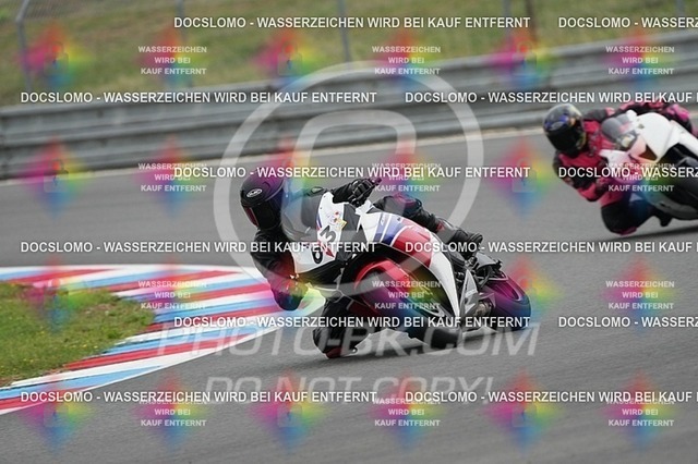 2025_07_26_PBK_24068 | Sportfotografie; SlowMotion; Video; Rennstrecke; Hafeneger; Speer; Racing; RSE; BMW; CBO; Trackday; Motorsportarena; Hockenheimring; Brno; Most; Barcelona; Valencia
