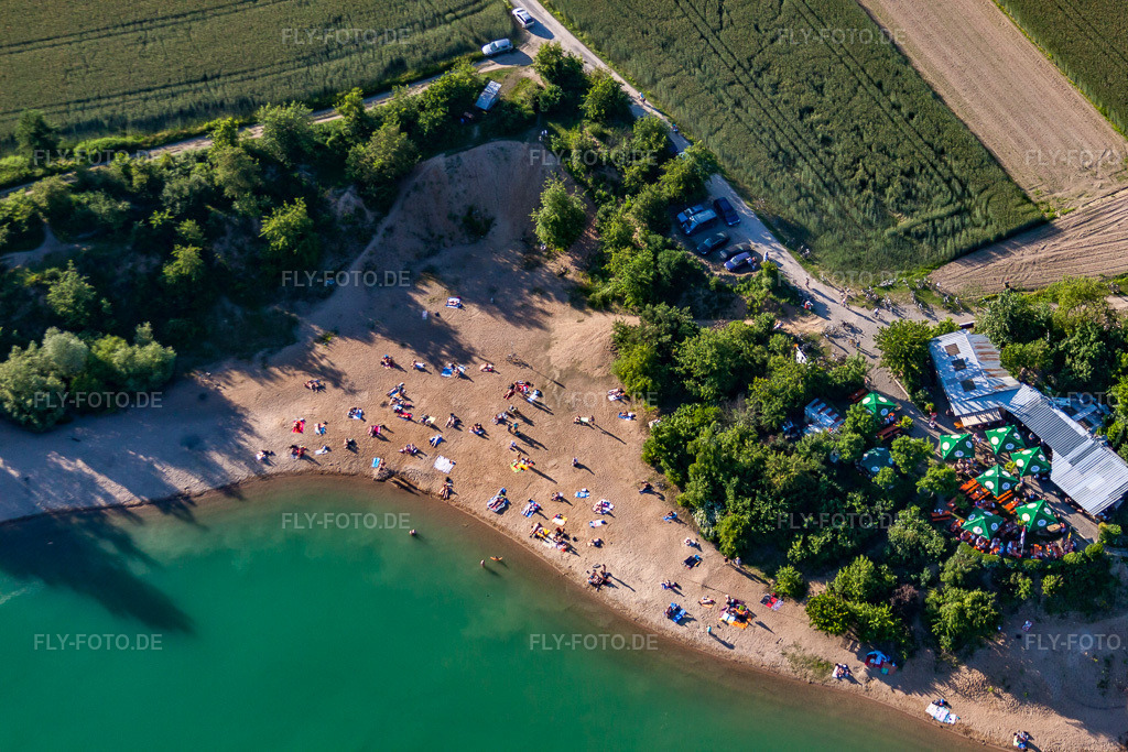 Luftbild: Uferbereiche am Sandstrand des Freibades Epplesee im Ortsteil Forchheim in Rheinstetten im Bundesland Baden-Württemberg in Deutschland. Foto: IMG_57944.jpg vom 16.06.2013 durch Werner Riehm/FLY-FOTO.de