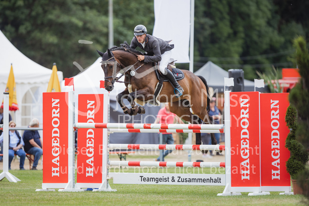 220715_LC_Youngster-M-509 | Deine schönsten Turniermomente als professionelle Fotos! Entdecke hochwertige Pferdesport-Fotografie im Online-Shop. Jetzt Fotos finden & bestellen!