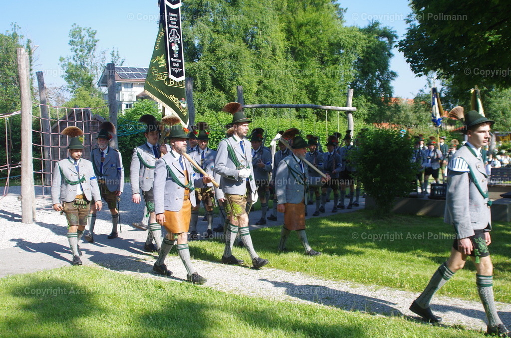 IMGP2812 | fotografiert von Axel PollmannLeonhardi Wallfahrt Benediktbeuern und Murnau, Fronleichnam, Fasching, Landschaft im Loisachtal und Benediktbeuern  - Realisiert mit Pictrs.com
