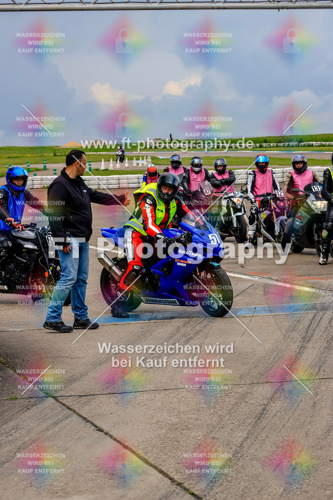 MotoTeam-9660 | Hier findet Ihr Bilder von Touristenfahrten auf der Nürburgring Nordschleife oder von anderen Veranstaltungen die ich besucht habe. Viel Spass beim Durch Schauen 