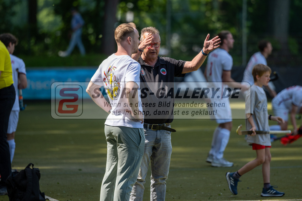 SFE_20240511_0007 | Krefeld, Deutschland, 11.05.2024:  in Aktion waehrend des Spiels der Feldhockey 1. Bundesliga Herren zwischen Crefelder HTC - Rot Weiss Köln im Gerd-Wellen-Hockeyanlage am 11.05.2024 in Krefeld, Deutschland. (Foto von Stephan Fehrmann)

Krefeld, Germany, 11.05.2024:  in action during the game of Feldhockey 1. Bundesliga Herren between Crefelder HTC - Rot Weiss Köln in Gerd-Wellen-Hockeyanlage at 11.05.2024 in Krefeld, Deutschland. (Foto from Stephan Fehrmann)