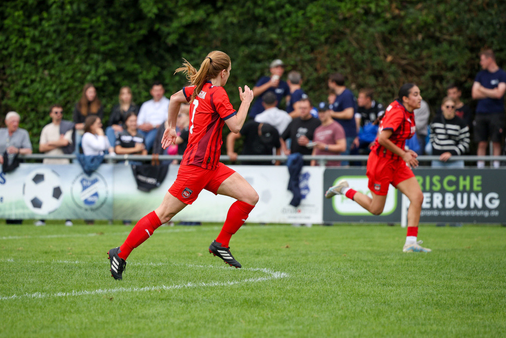 20250727_AHP-FCH_067 | Fotopresso – Sportfotografie in Heidenheim & Umgebung. Professionelle Sportfotografie für unvergessliche Momente. Dynamische Action-Shots, emotionale Szenen & hochwertige Bilder. - Realisiert mit Pictrs.com