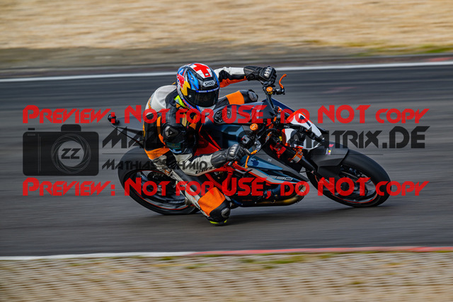 MaZZes_FotoMatrix_230719_7863 | ROT