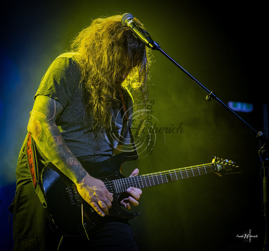 Justice Geiselwind 31.10.2025 | Frank Herberich Fotografie, Frank Herberich, Fotografie, Hochzeit, Portrait, St. Peter Ording, Ording, Westerhever, Nordsee, Frank Fotografie, Hardheim,  Odenwald,Walldürn, Band,Eventfotografie - Realisiert mit Pictrs.com