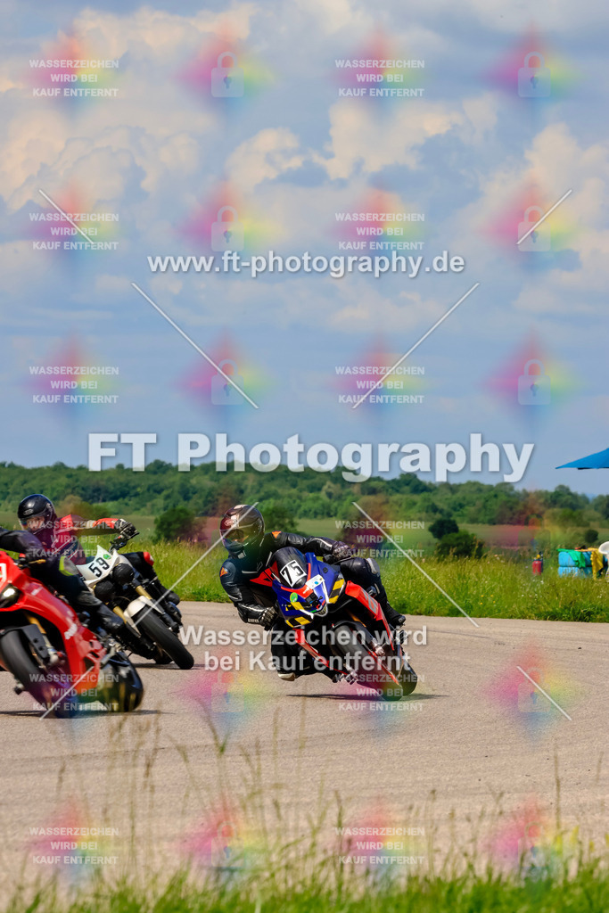 MotoTeam-1103 | Hier findet Ihr Bilder von Touristenfahrten auf der Nürburgring Nordschleife oder von anderen Veranstaltungen die ich besucht habe. Viel Spass beim Durch Schauen 