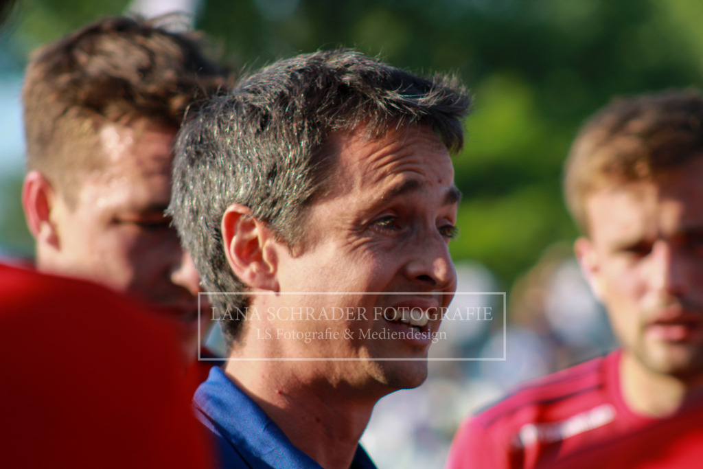 DM 23 Herren HF Mannheimer HC - UHC Hamburg 03.06.23-025 | lanaschraderfotografie - Realisiert mit Pictrs.com