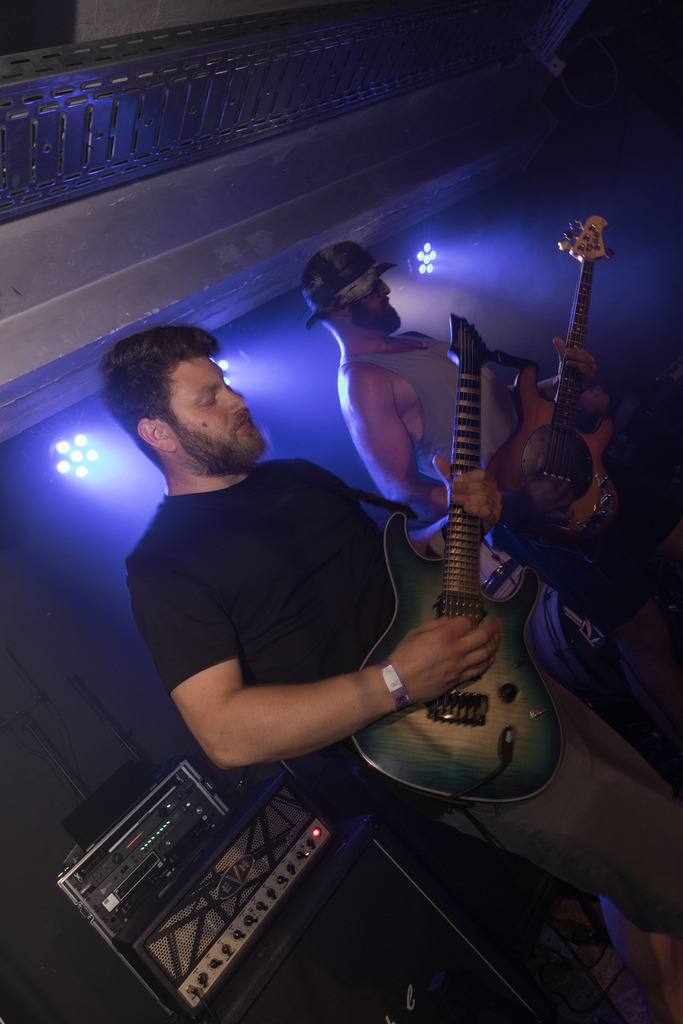 057A3050 | thismomentpictures - Realisiert mit Pictrs.com