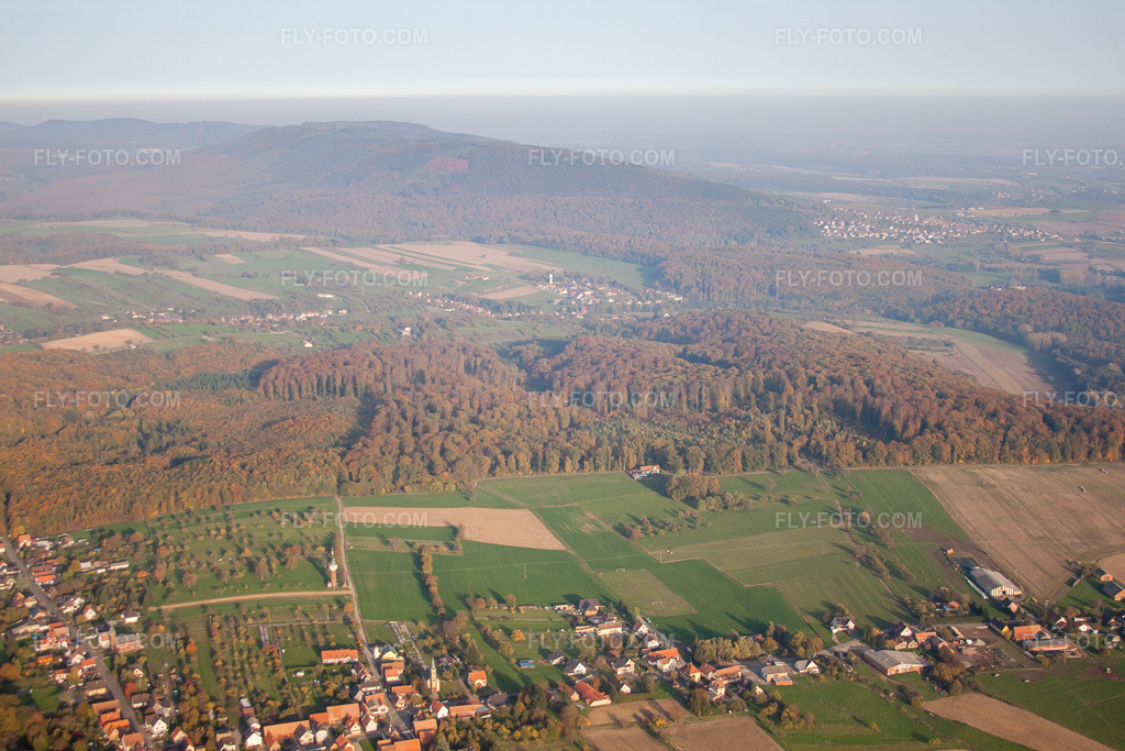 Aerial view: View of the town in Nehwiller-près-Wœrth in the state Bas-Rhin, France.Photo: IMG_54131.jpg taken on 10/21/2012 by Werner Riehm/FLY-FOTO.comResolution of the original: 4752 x 3168 px