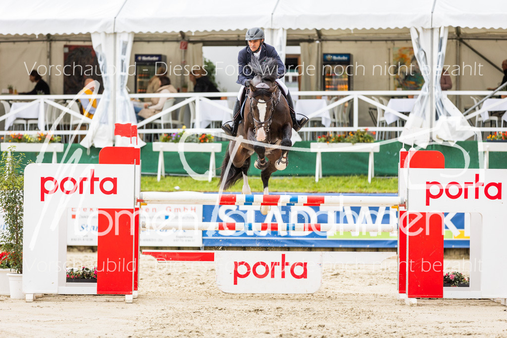 BHO-2PhSpr-M-5-2090 | MomenTaufnahmen Pferdesportfotos