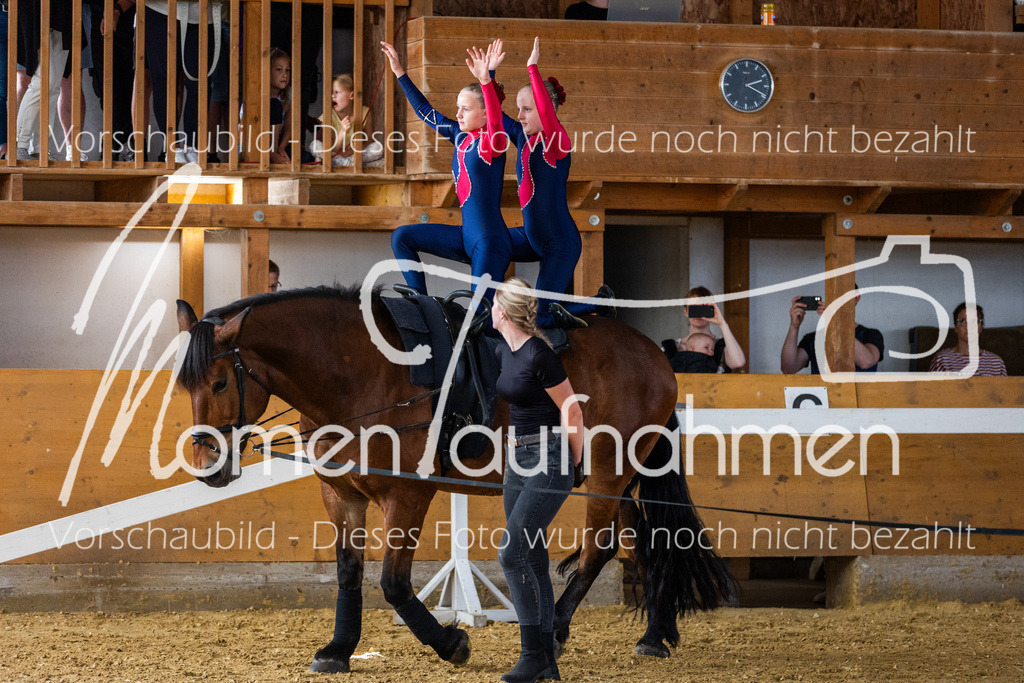 SS-Maxi-142 | MomenTaufnahmen Pferdesportfotos