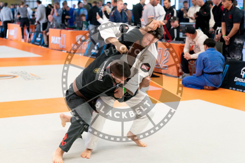 20240915PBB0514 | Athletes compete during the Grappling Industries’ grappling and Brazilian jiu-jitsu competition in Berlin, on September 15, 2024.